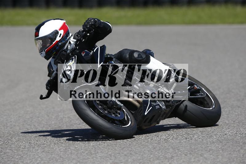 /37 08.07.2024 Plüss Moto Sport ADR/Einsteiger/45